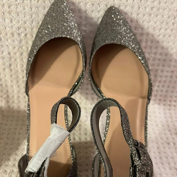 Size 9 - ZBY - NWT -  Silver Glitter Pumps - Picture 1 of 7